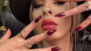 AdamsEvelin private model chat thumbnail