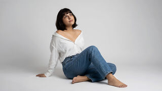 Addison Alba free live cam model
