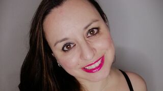AdelaAlbaNatural online model chat thumbnail