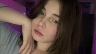 Adelina Morris solo twerk cam room