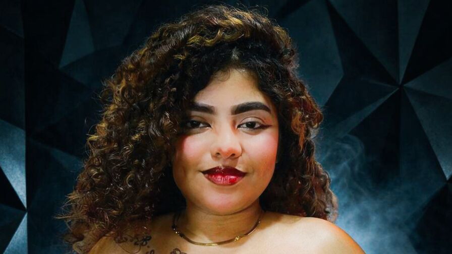 AlanaVelascox live cam model profile image