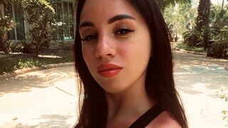 Alex Kravitz busty MILF cam girl