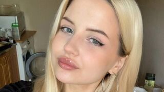 AliceSilvia online live cam thumbnail