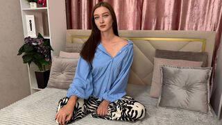 AlisaSunlight live cam room thumbnail
