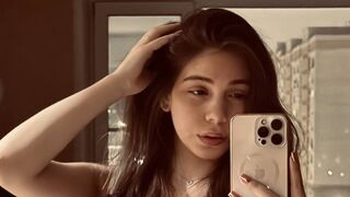 AlishiaCowlin cam show profile thumbnail