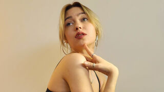 AlysiaBennet premium cam show thumbnail