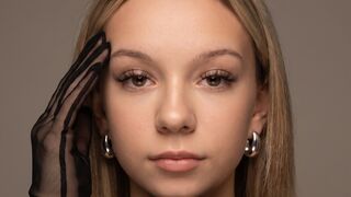 AmandaRandolph live stream model thumbnail