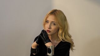 AmeliaHatta premium cam show thumbnail