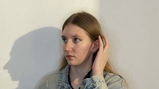 AmiEllert cam show profile thumbnail