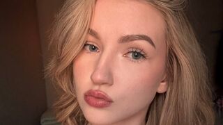 AmyConnelly webcam show profile thumbnail