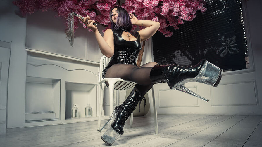 AnnaHarmonie premium cam room profile image