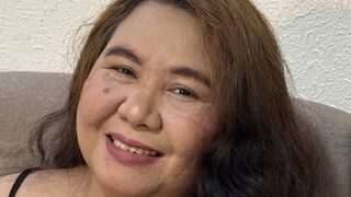 AnneMartine cam room profile thumbnail