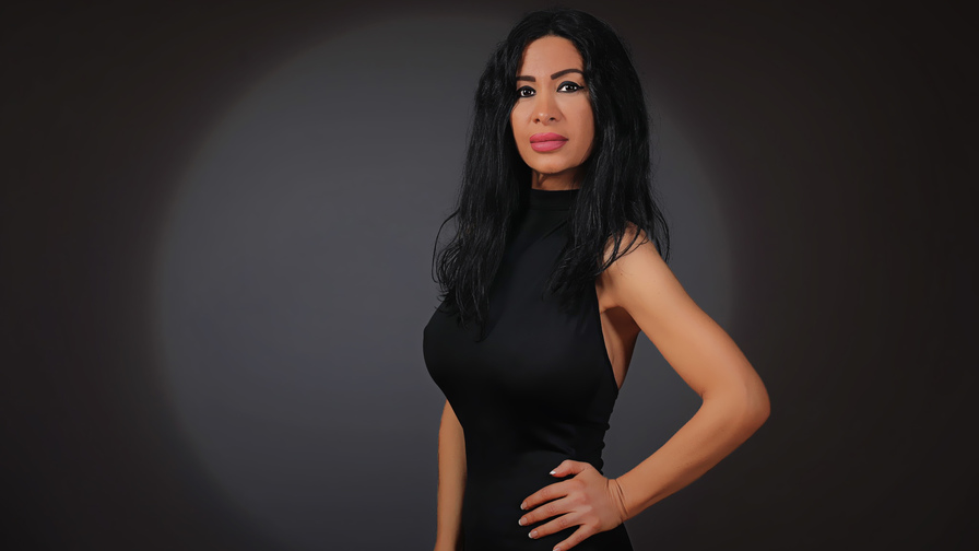 AnnemariaAdison live show model profile image