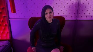 Anny Bleid busty tattooed cam model