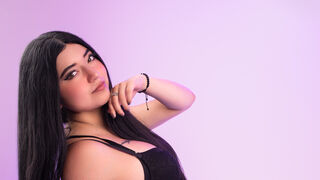 Aria Lunex pregnant webcam model