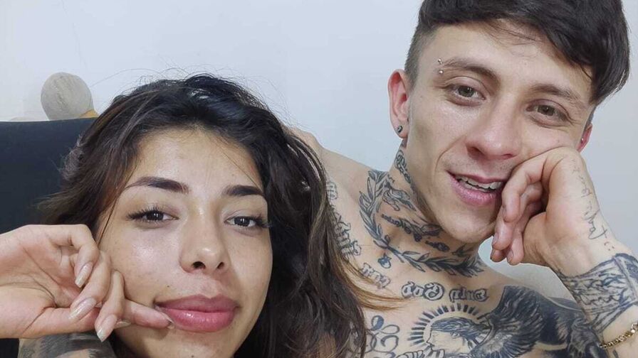 AronAndKate webcam cam model profile image