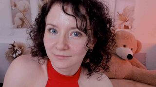 Aurelia Dream fetish webcam show