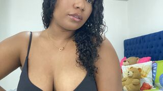 Ava April black webcam model