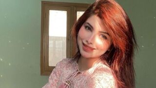 AyraNyx live model chat thumbnail