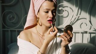 BeckyAtkins live model chat thumbnail