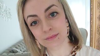 Bianca Luxe SPH JOI cam girl