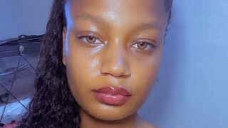 Bojor Gina free sex cam thumbnail