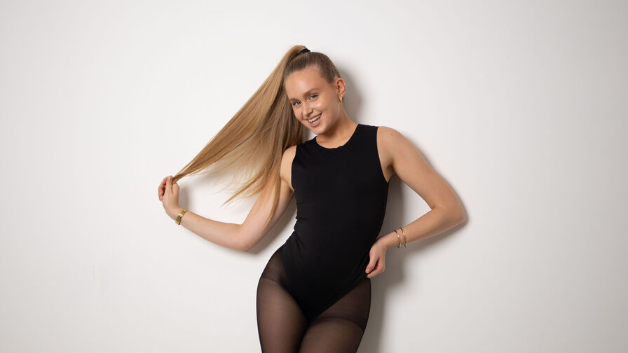 BonnyWalace live show model profile image