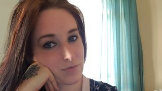 Brooke Moon lesbian webcam show