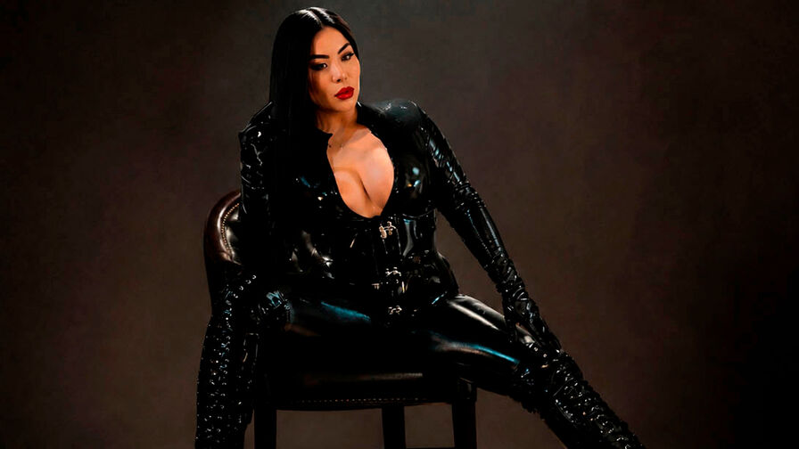 CaitlynBennet online model chat profile image