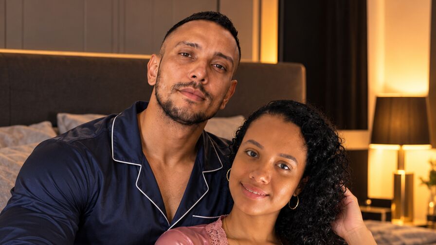 CarolineAndRicky live webcam model profile image
