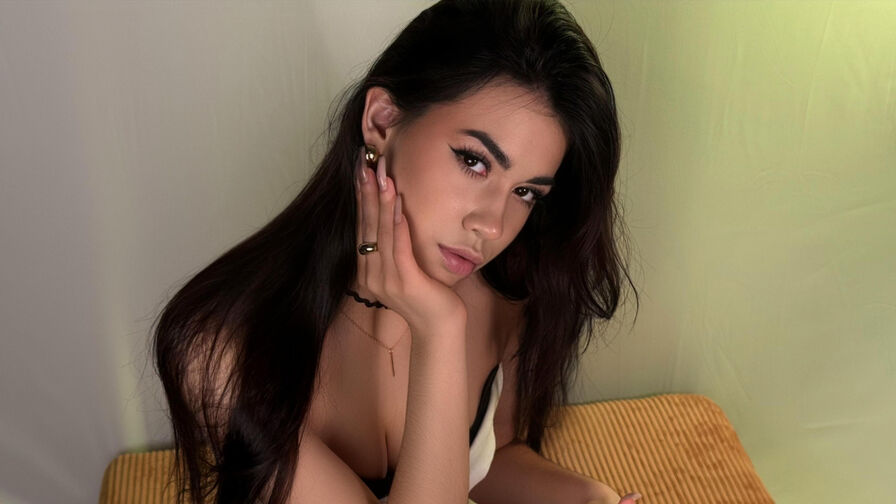 CatherineBlaur webcam cam model profile image