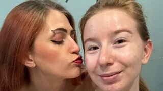 CatherineJamie webcam chat room thumbnail