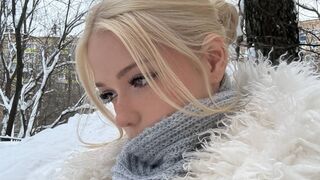 Cathey Holien teen live cam room