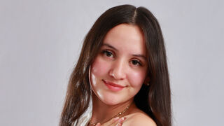 Chloe Durgot brown eyes webcam girl
