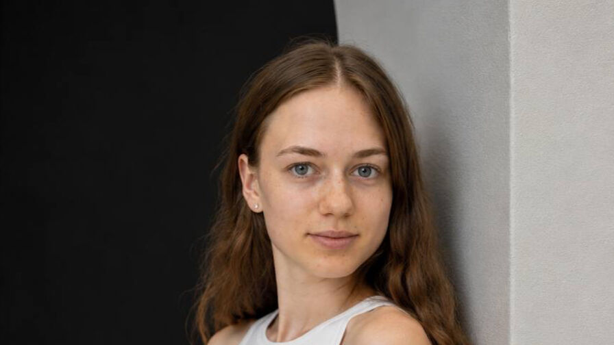CleoraClouden webcam chat room profile image