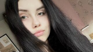CyrstalDuma webcam show profile thumbnail