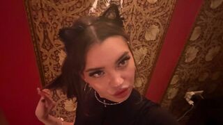 DahliaNabozny live cam chat thumbnail