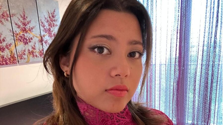 DalilaPearl cam room profile profile image