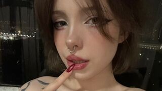 Darline Sharp full figured cam girl
