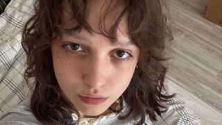 DeannDepsky premium webcam show thumbnail