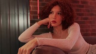 DevoneFranco adult model chat thumbnail