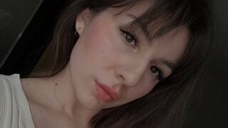 Din Rose live webcam girl