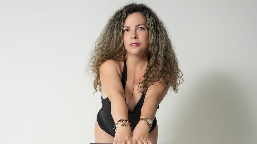 DominikaFrost online live cam profile image