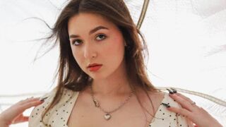 Dorathy Vicsik BBW tease webcam show