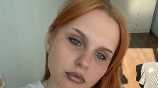 DorothyDora webcam room profile thumbnail