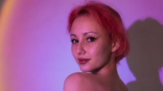 Elana Helfert natural big boobs model