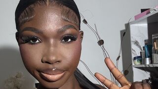 ElieMartins live show model thumbnail