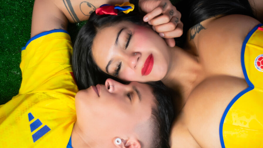 ElizabethAndCono adult cam show profile image