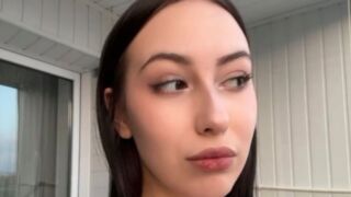 EllyMcdaniel cam room profile thumbnail