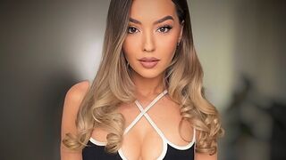 Elsa Love high heels cam show